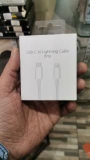 Usb-c to lighting cable